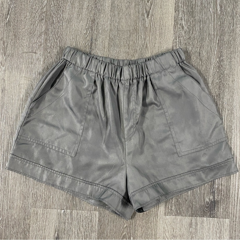 Unbranded Safari Army Green Shorts Women’s size 2XL Elastic Waistband Silk